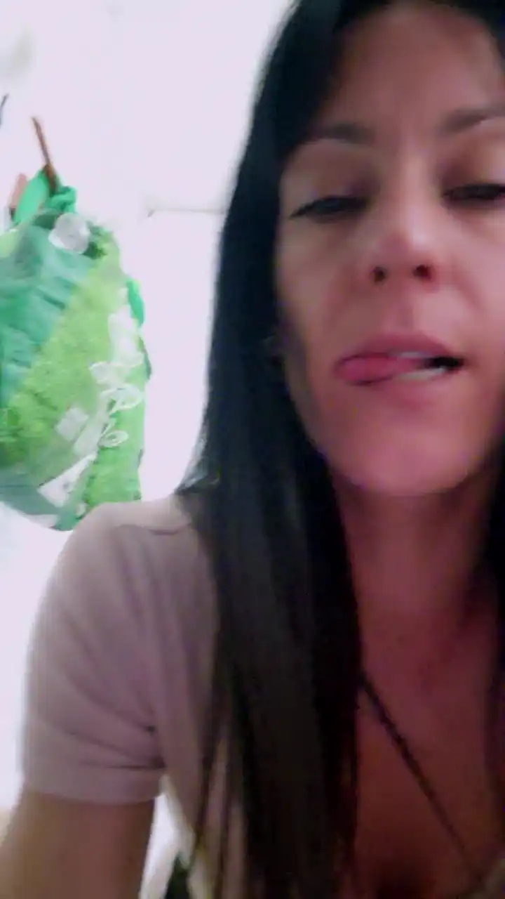 Giulagi – Cam4 Recorded Sex Show – 2025-11-06 07:06:05