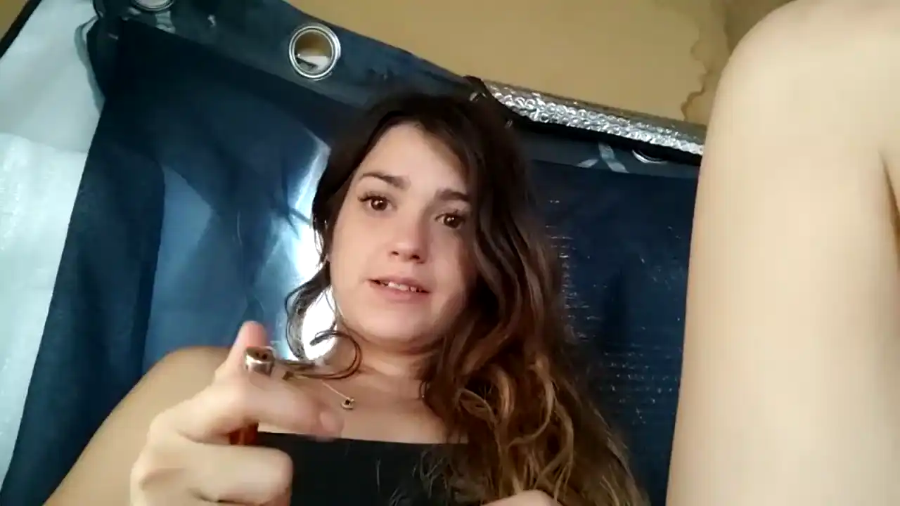 Valentinasfilms – Amateur.tv Recorded Sex Show – 2025-02-23 14:47:48