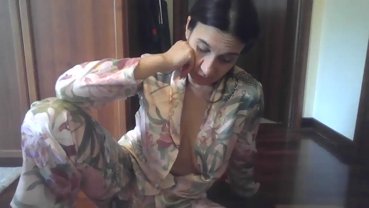 Martinabigst – Cam4 Recorded Sex Show – 2025-01-14 20:44:21