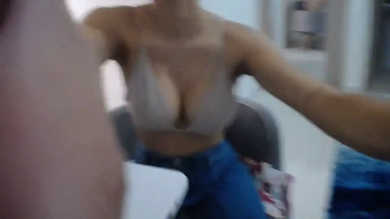 Suave_sara – Amateur.tv Recorded Sex Show – 2025-09-28 23:22:17