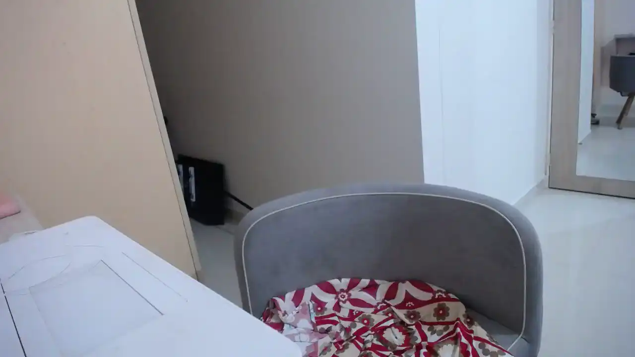 Suave_sara – Amateur.tv Recorded Sex Show – 2025-08-07 17:00:32