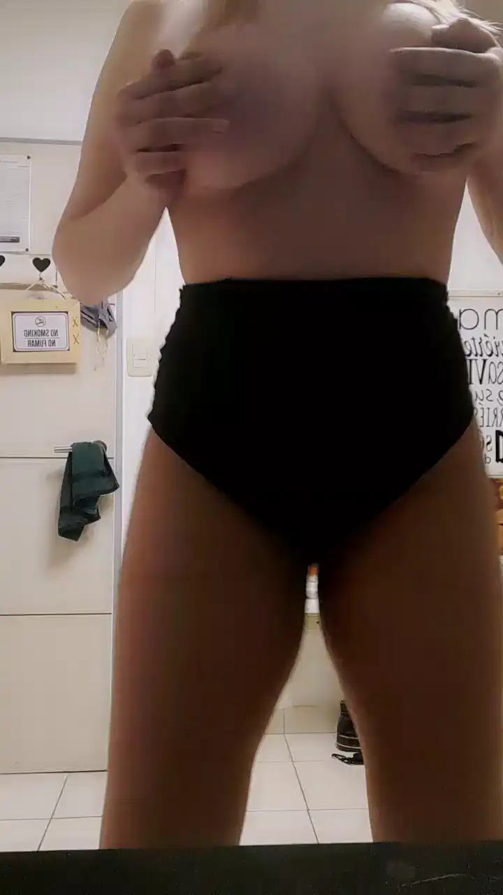 Bellanicole2020 – Cam4 Recorded Sex Show – 2025-02-12 17:26:05