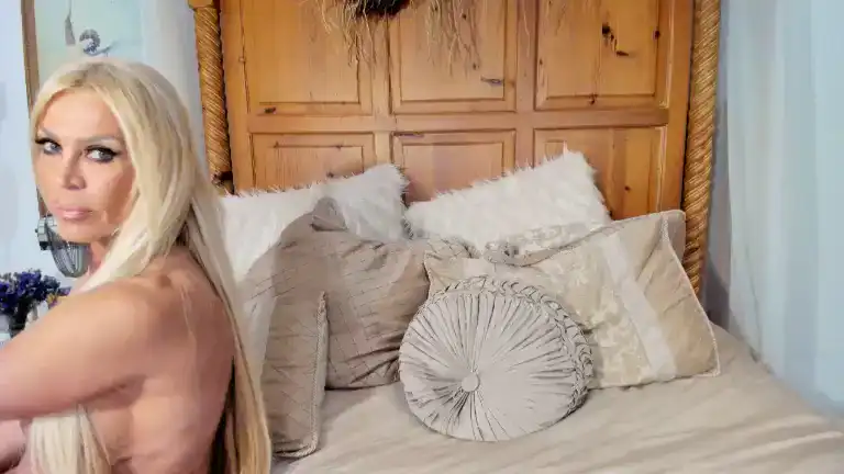 Amberlynnxxx – Streamate Recorded Sex Show – 2025-04-15 06:25:55
