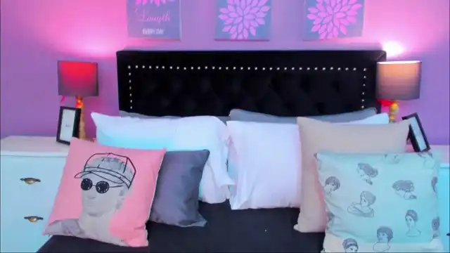 Liliponky – Xlovecam Recorded Sex Show – 2025-09-14 11:25:44