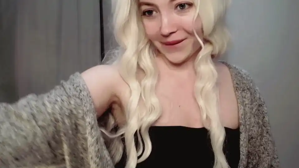 Karolinaem_ – Showup Recorded Sex Show – 2025-03-18 04:09:57