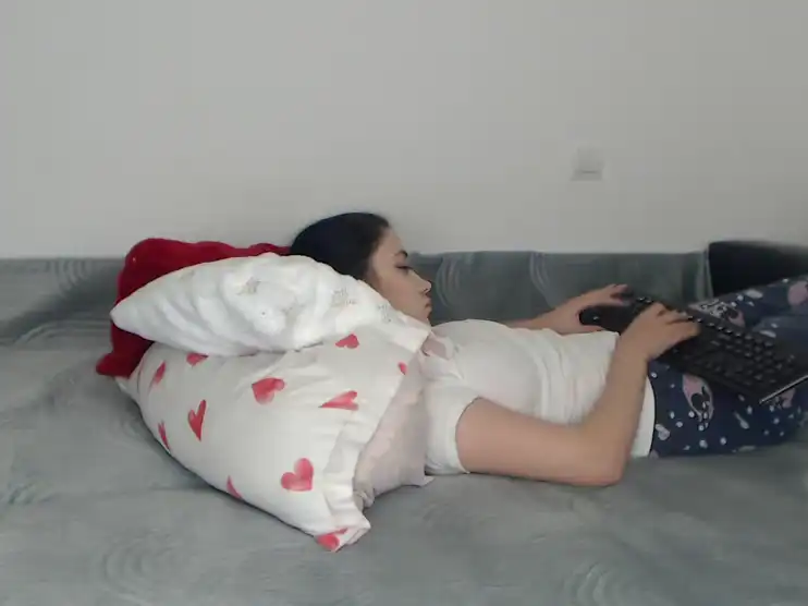 Secretallyce – Xlovecam Recorded Sex Show – 2025-06-16 17:23:41