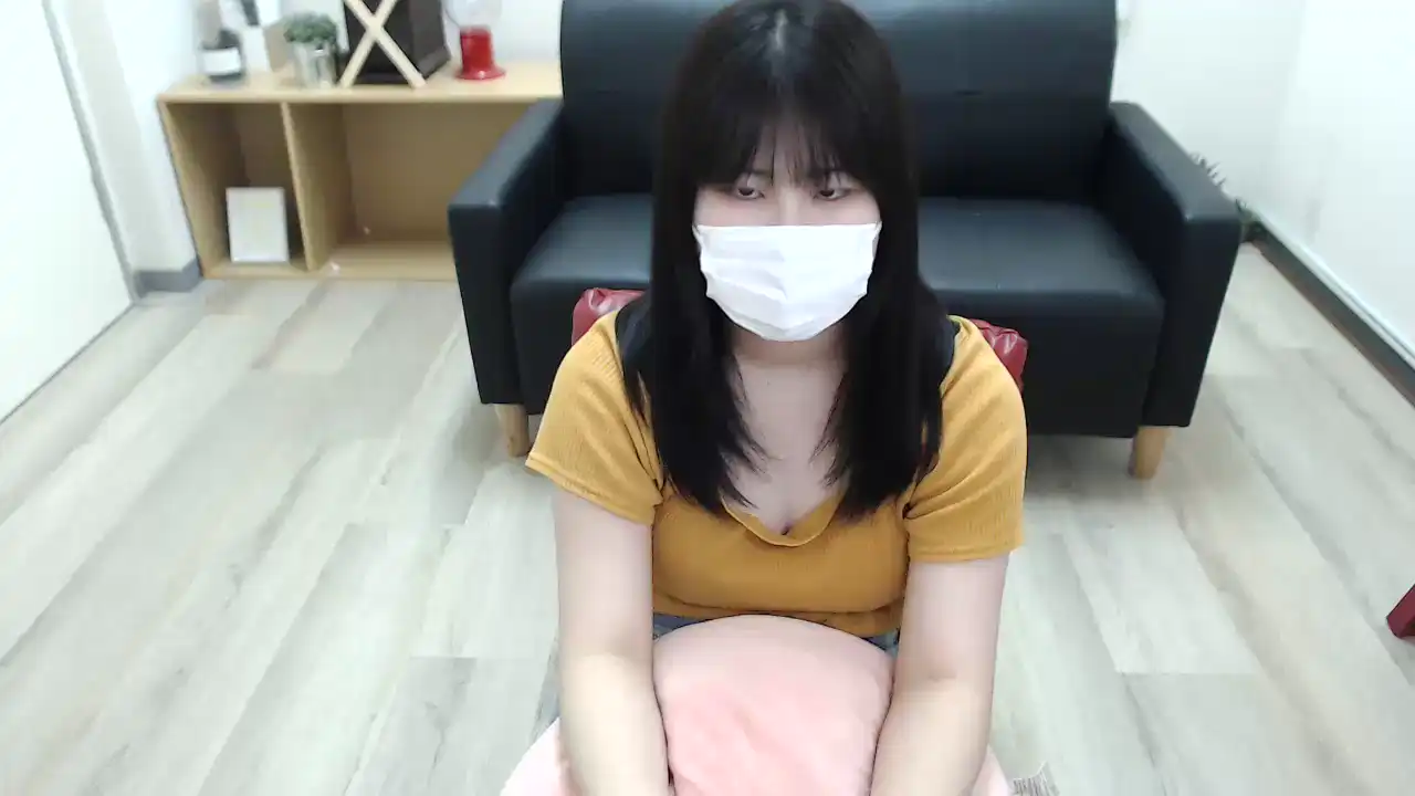 Uihinaiu – Sakuralive Recorded Sex Show – 2025-02-03 21:02:44