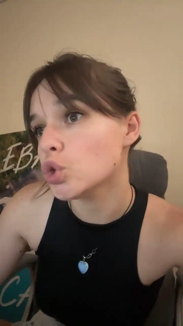 Herliossa – Xlovecam Recorded Sex Show – 2025-04-07 08:22:29