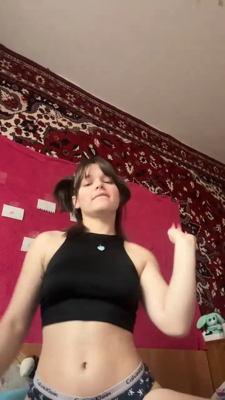 Herliossa – Xlovecam Recorded Sex Show – 2025-02-11 16:37:52