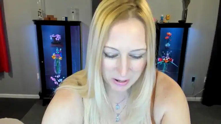 Brickbabe – Streamate Recorded Sex Show – 2025-02-02 20:43:40