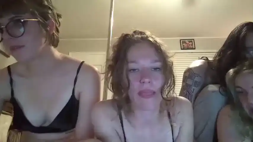 Makeucrybby111 – Chaturbate Recorded Sex Show – 2025-09-05 15:49:51