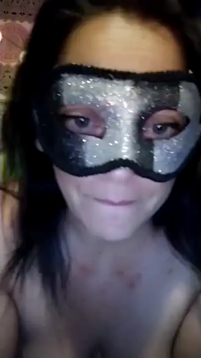 Blueladyx – Amateur.tv Recorded Sex Show – 2025-05-23 09:46:15