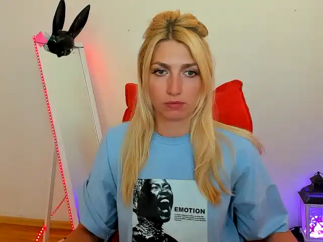 Primes – Xlovecam Recorded Sex Show – 2025-12-20 01:53:21