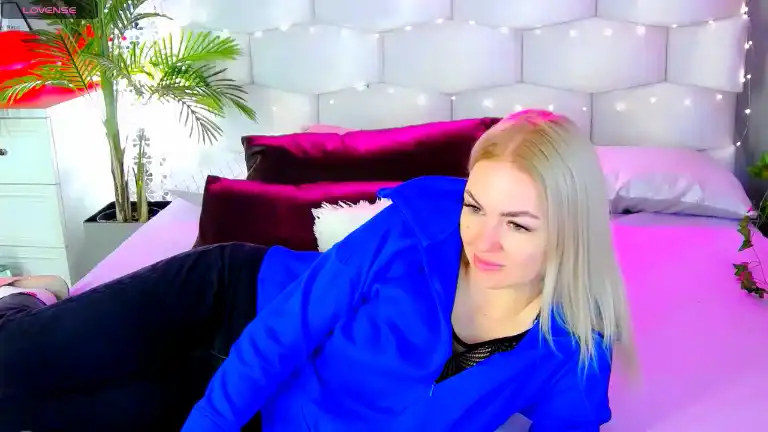 Arianadior – Streamate Recorded Sex Show – 2025-02-06 13:05:30