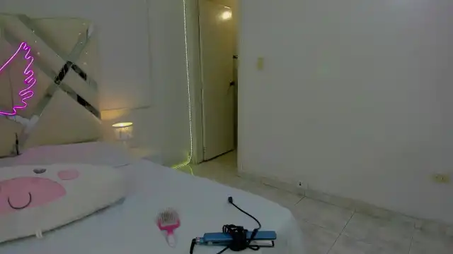 Cute_desiree – Myfreecams Recorded Sex Show – 2025-01-07 20:50:10