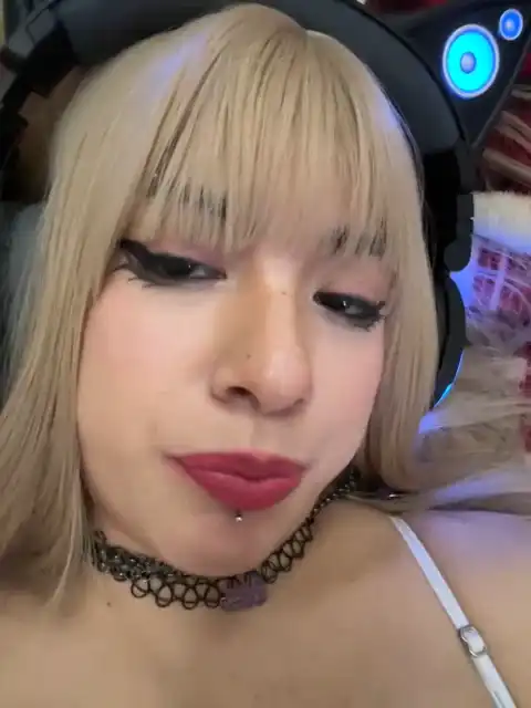Sabripretty – Xlovecam Recorded Sex Show – 2025-11-30 04:37:56