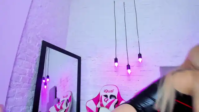 Sabripretty – Xlovecam Recorded Sex Show – 2025-05-05 15:21:07