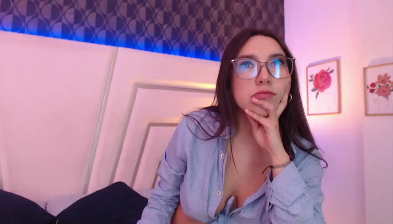 Miareed – Xlovecam Recorded Sex Show – 2026-02-01 19:16:19