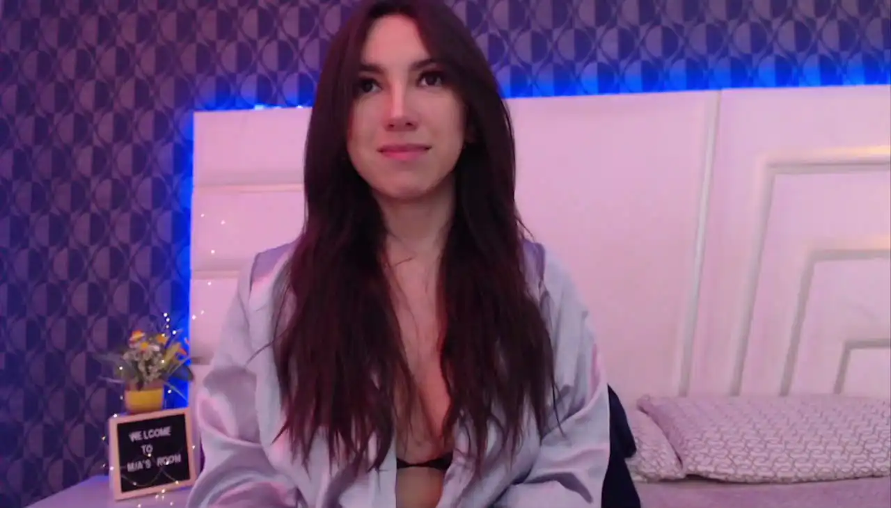 Miareed – Xlovecam Recorded Sex Show – 2025-02-25 03:45:24