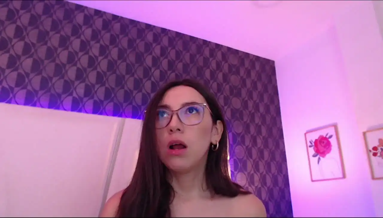 Miareed – Xlovecam Recorded Sex Show – 2025-10-01 21:37:50