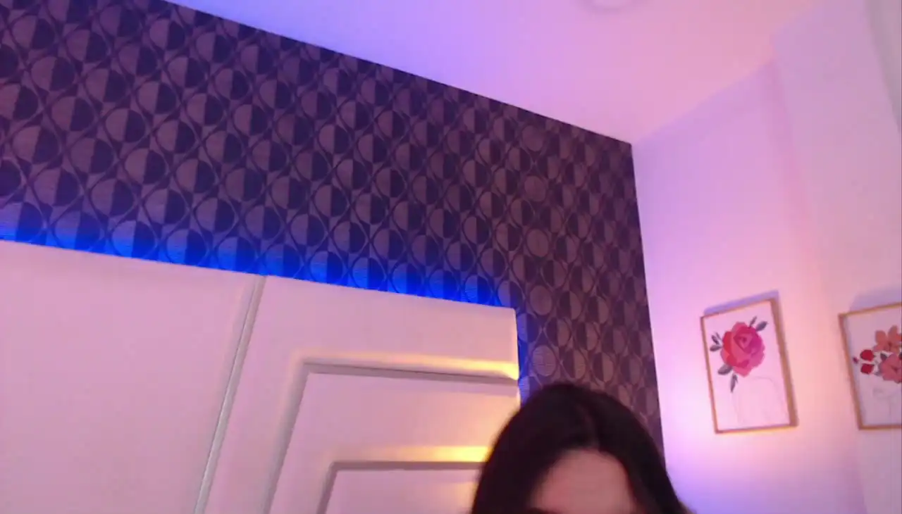 Miareed – Xlovecam Recorded Sex Show – 2025-02-02 15:38:25