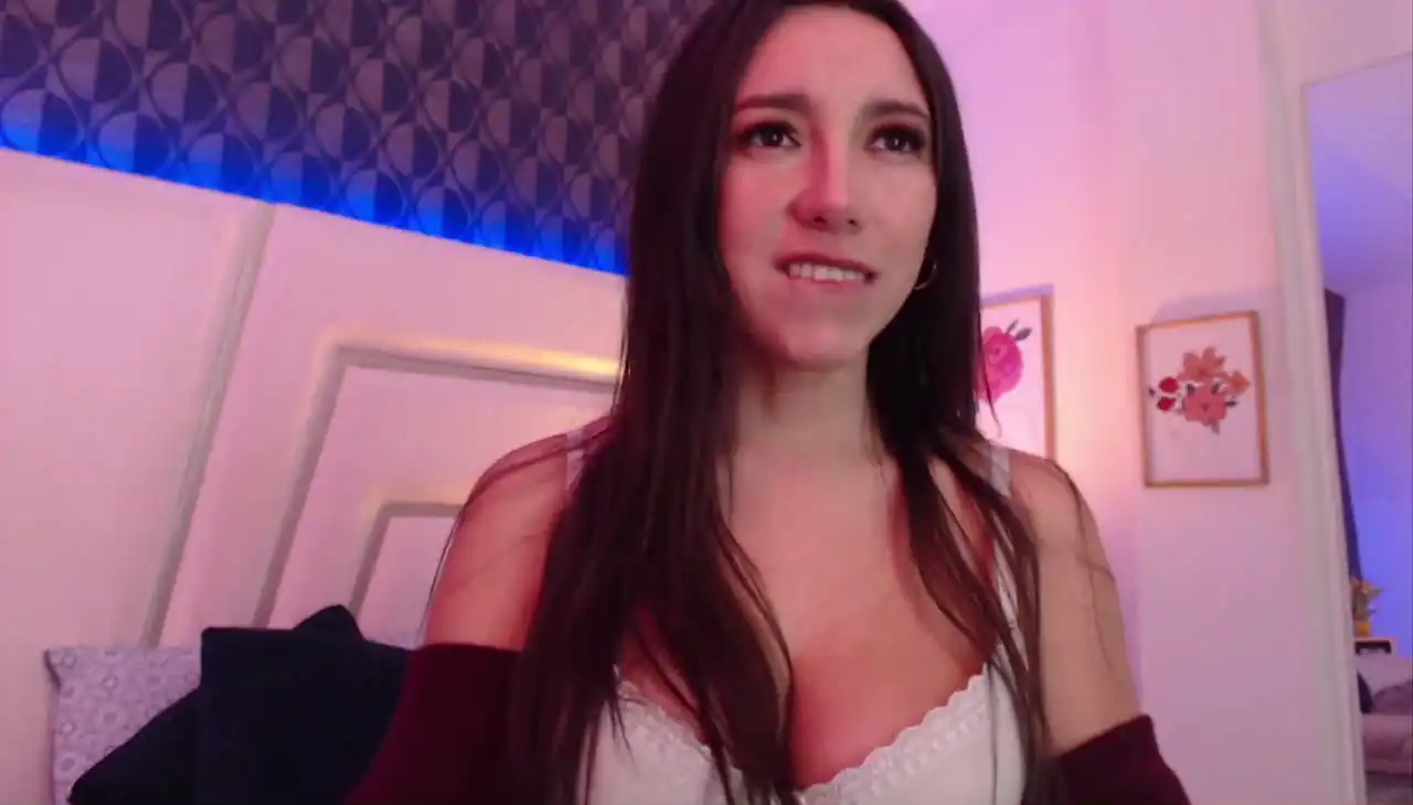Miareed – Xlovecam Recorded Sex Show – 2025-02-19 17:59:34