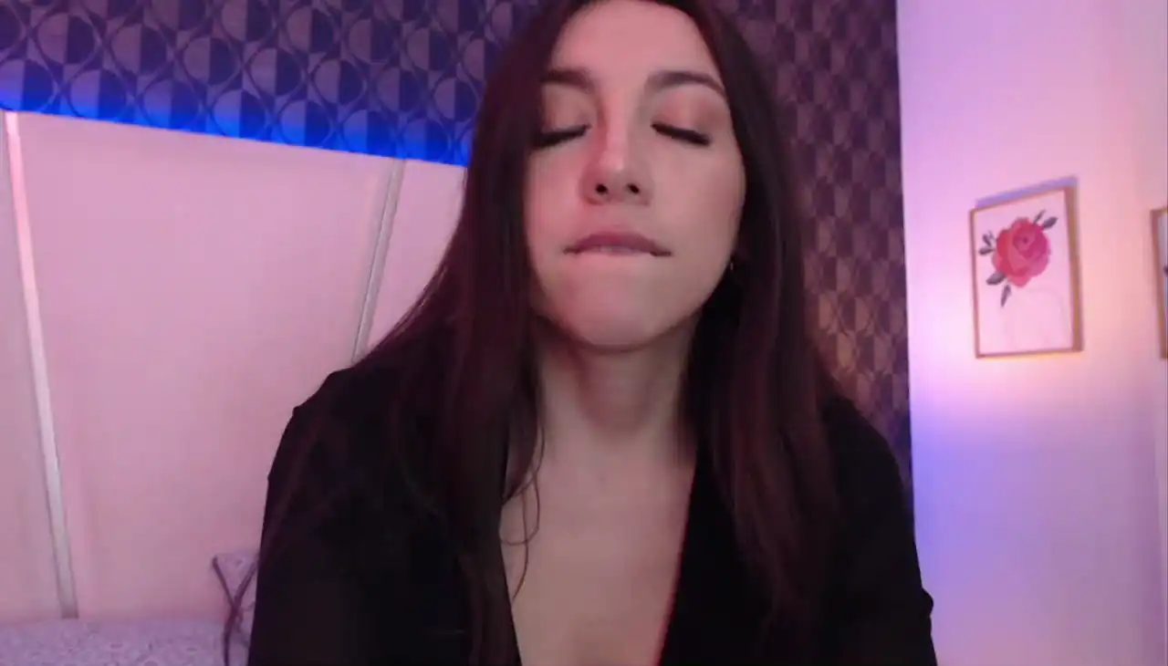 Miareed – Xlovecam Recorded Sex Show – 2025-07-25 18:24:36