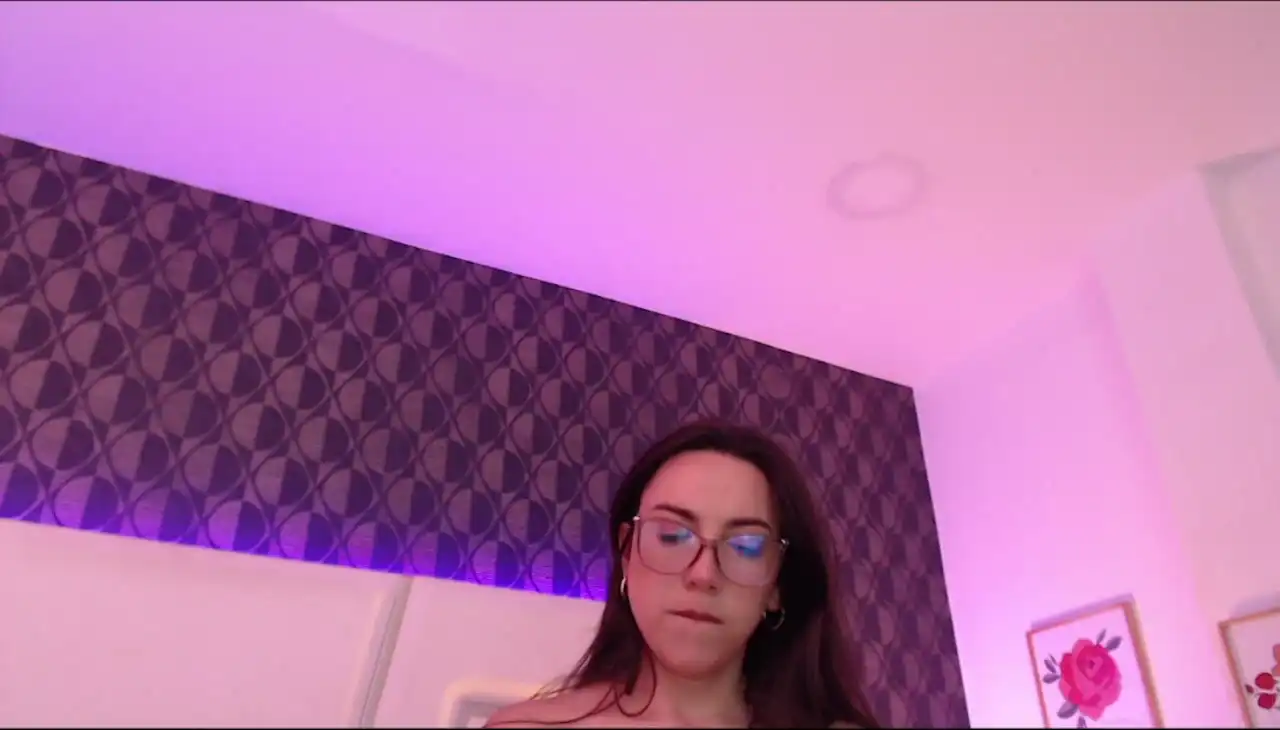 Miareed – Xlovecam Recorded Sex Show – 2025-02-07 04:57:58
