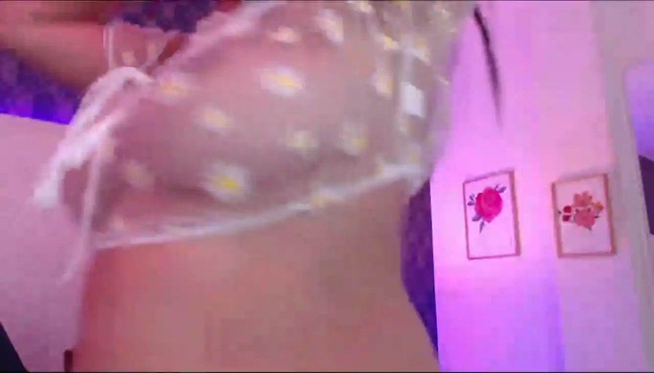 Miareed – Xlovecam Recorded Sex Show – 2025-04-25 13:56:52