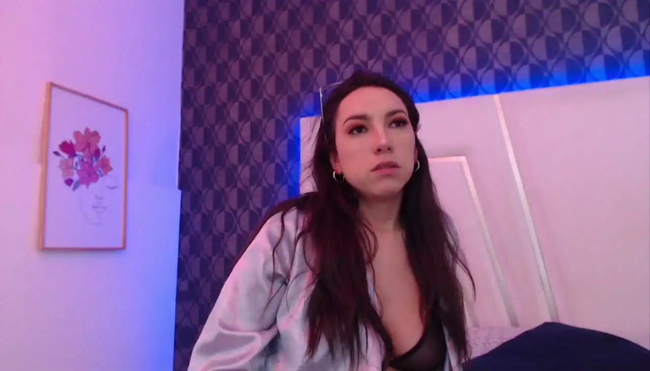 Miareed – Xlovecam Recorded Sex Show – 2025-02-06 19:53:31