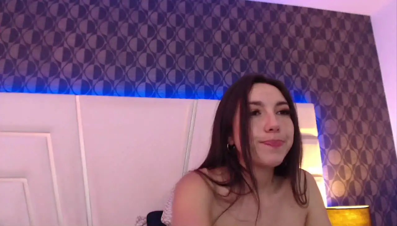 Miareed – Xlovecam Recorded Sex Show – 2025-02-15 18:25:32