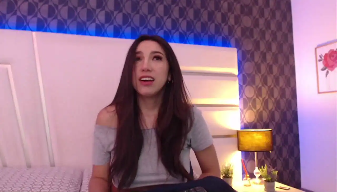 Miareed – Xlovecam Recorded Sex Show – 2025-04-04 19:30:23