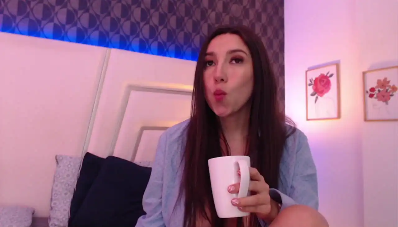 Miareed – Xlovecam Recorded Sex Show – 2025-05-01 07:33:22