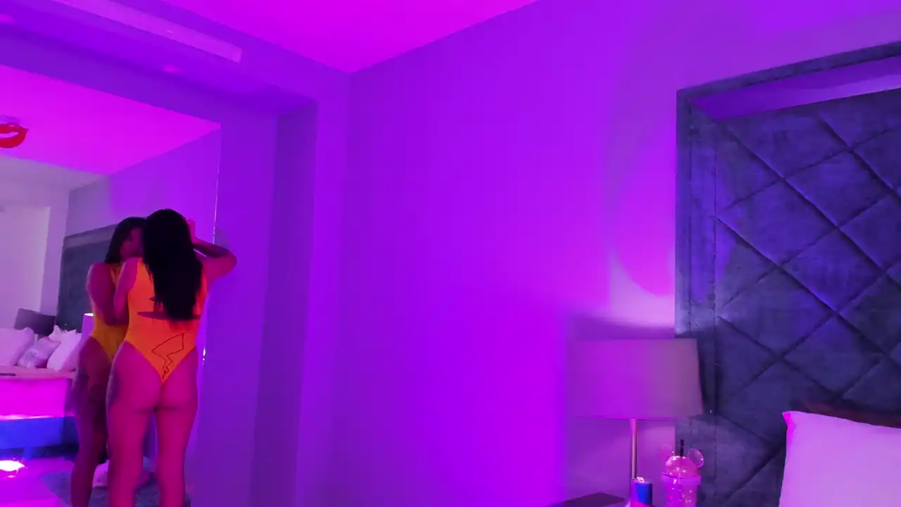 Amberv – Xlovecam Recorded Sex Show – 2025-02-25 14:04:02
