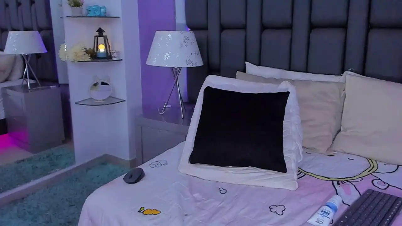 Amberv – Xlovecam Recorded Sex Show – 2025-02-02 23:53:04