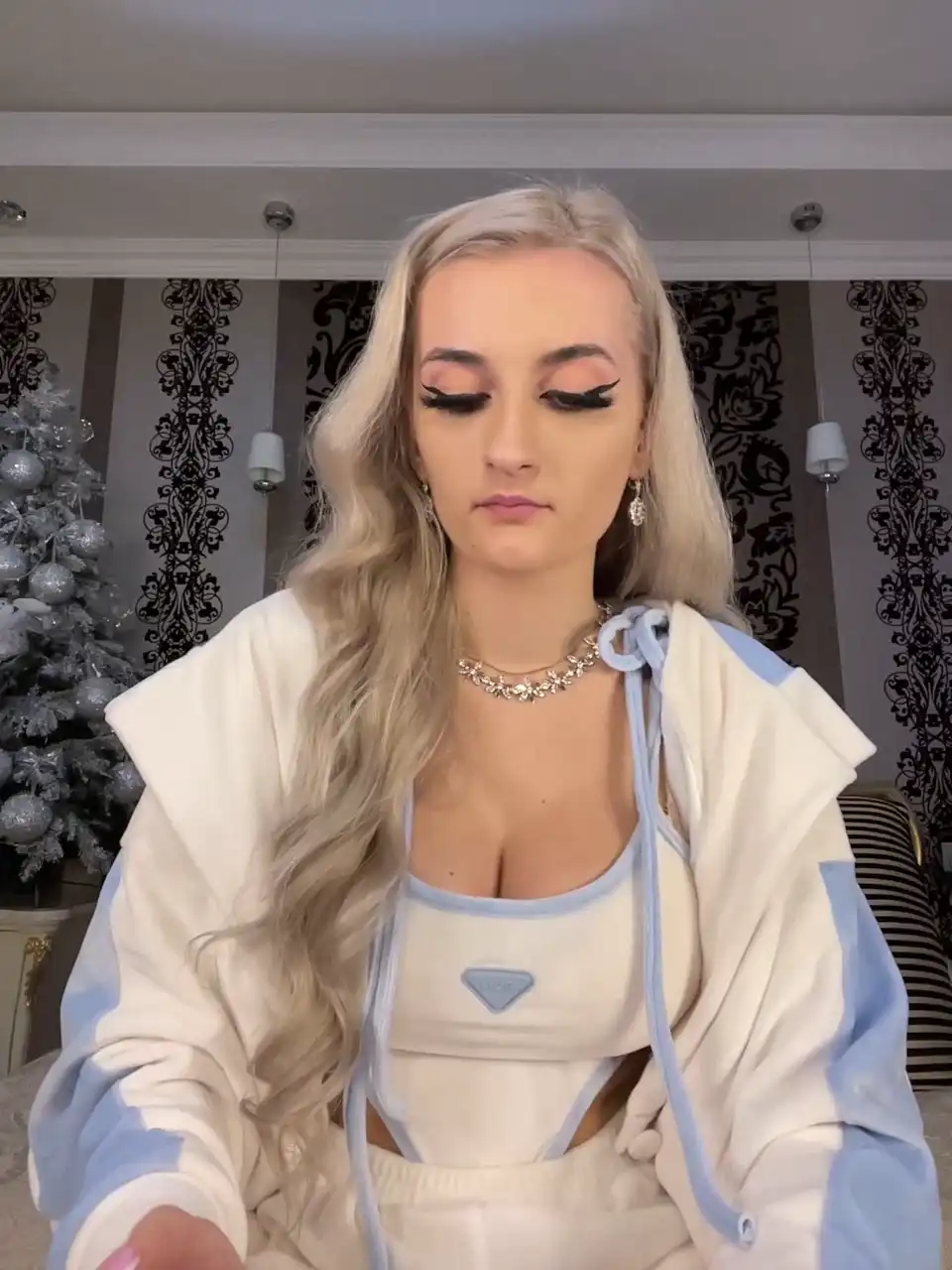 Nomimalone – Xlovecam Recorded Sex Show – 2025-02-13 22:30:16
