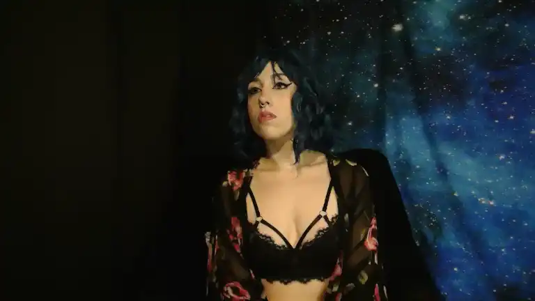 Missvikkiblue – Streamate Recorded Sex Show – 2025-10-19 13:39:42