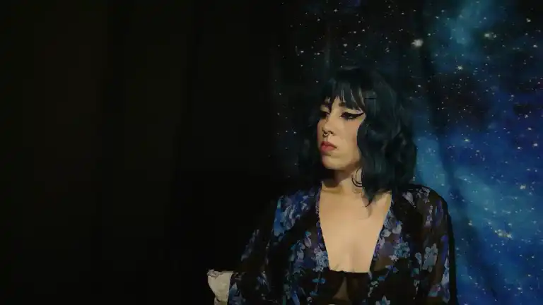 Missvikkiblue – Streamate Recorded Sex Show – 2025-01-10 18:32:36