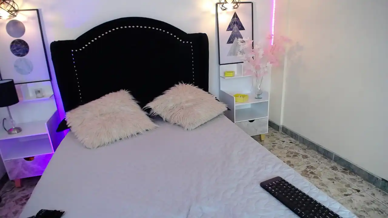 Daniruiz – Xlovecam Recorded Sex Show – 2025-11-08 16:46:11