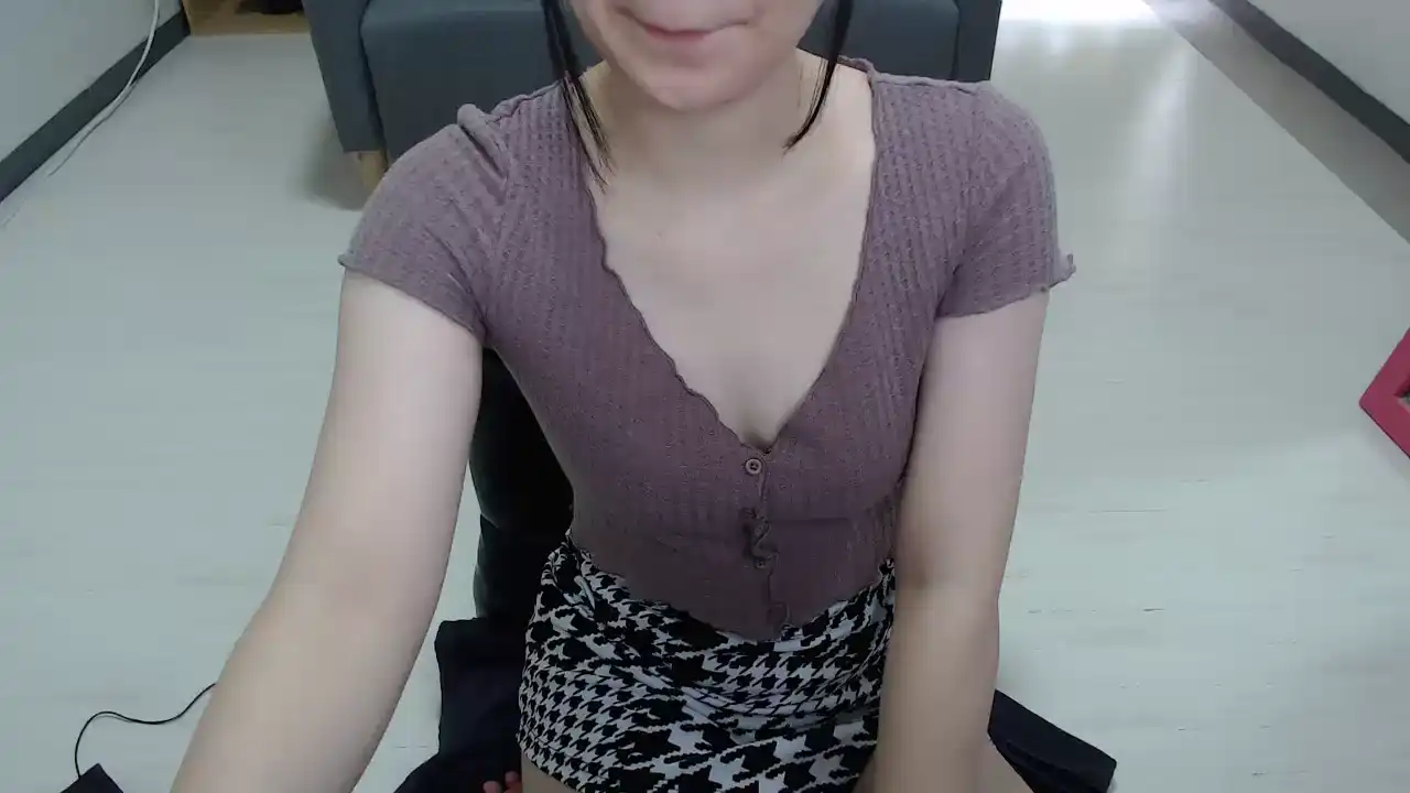 Emomoeve – Sakuralive Recorded Sex Show – 2025-02-02 19:52:19