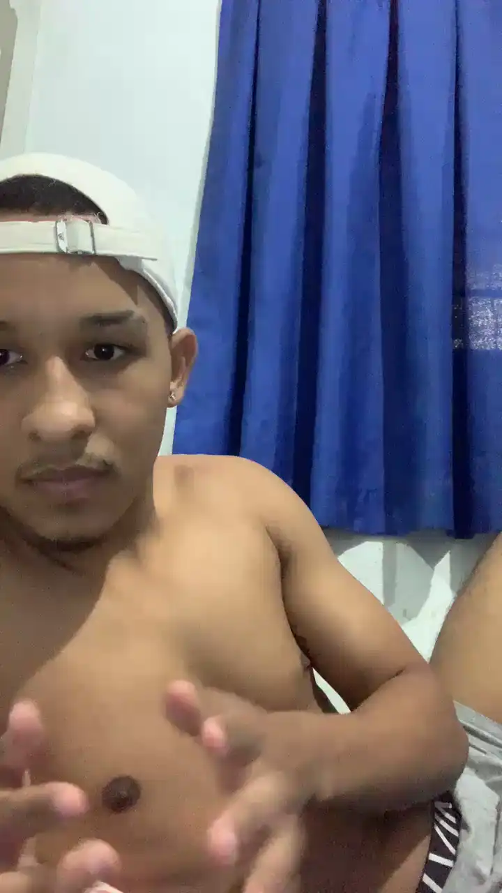 Ric23_ – Cam4 Recorded Sex Show – 2025-03-17 01:54:45