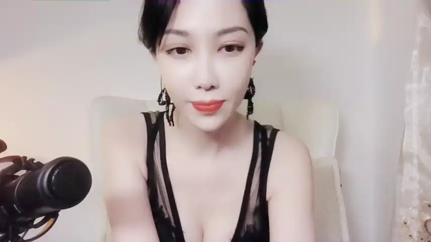 Vyizh- – Stripchat Recorded Sex Show – 2025-09-19 22:35:23