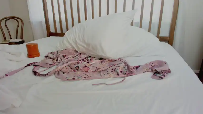 Cinnabelle – Chaturbate Recorded Sex Show – 2026-07-14 05:43:03