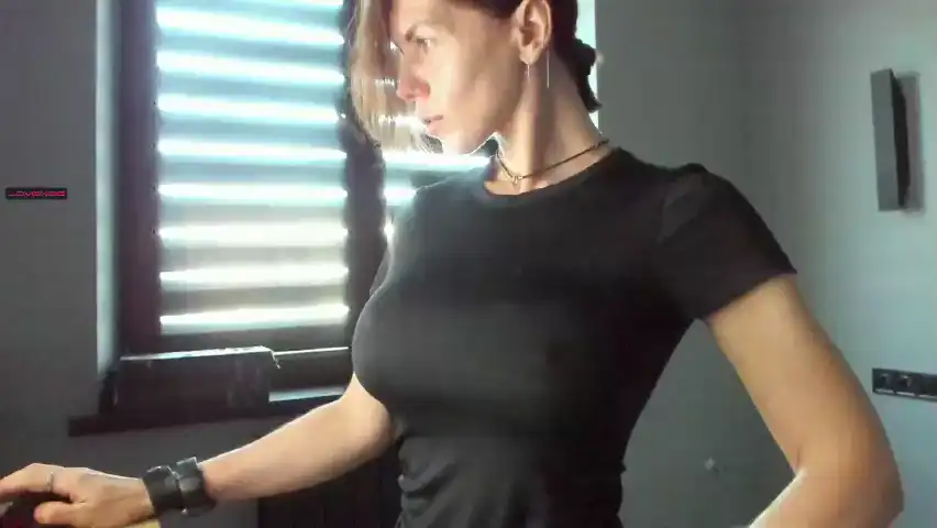 Mashulya29 – Bongacams Recorded Sex Show – 2025-05-17 08:28:55
