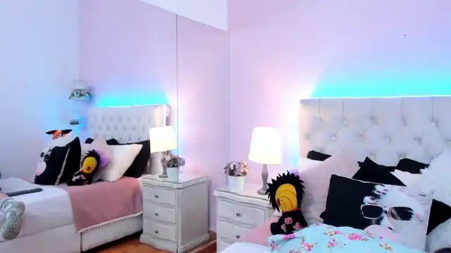 Charlottebroown – Xlovecam Recorded Sex Show – 2025-06-17 09:18:37