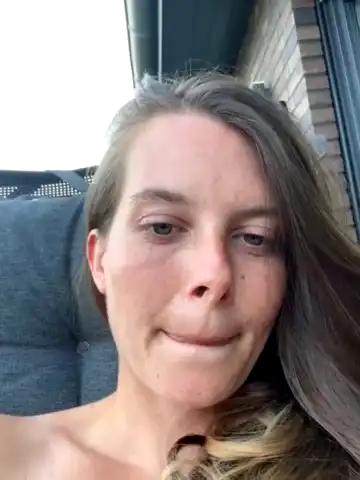 Newmichelle – Stripchat Recorded Sex Show – 2025-05-11 18:50:22